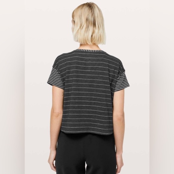 Lululemon Cates T-Shirt - Picture 2 of 8